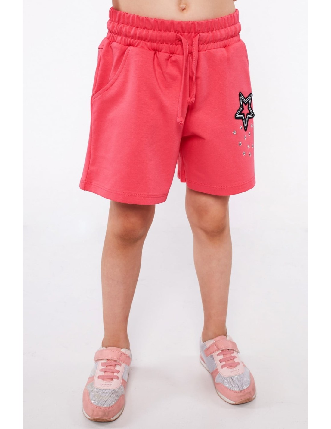 Girls\' shorts with a star, amaranth NDZ8726 - Online store - Boutique